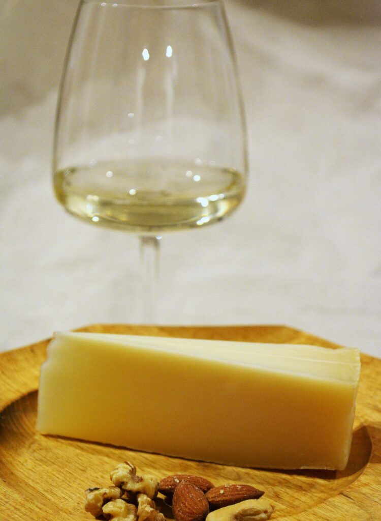 カステルディ嘉麻と白ワイン