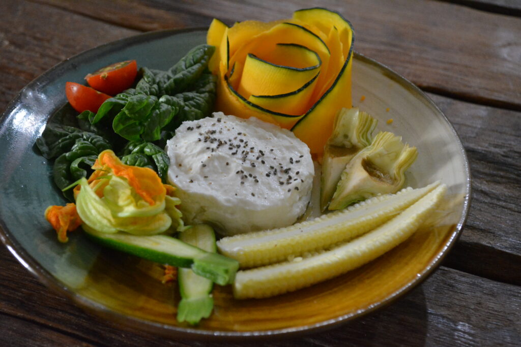 ロビオラフレッシュと生野菜のプレート